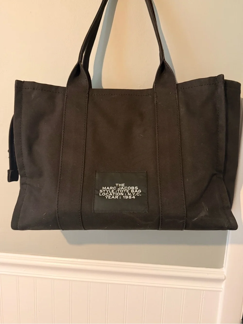 Marc Jacobs bold white
